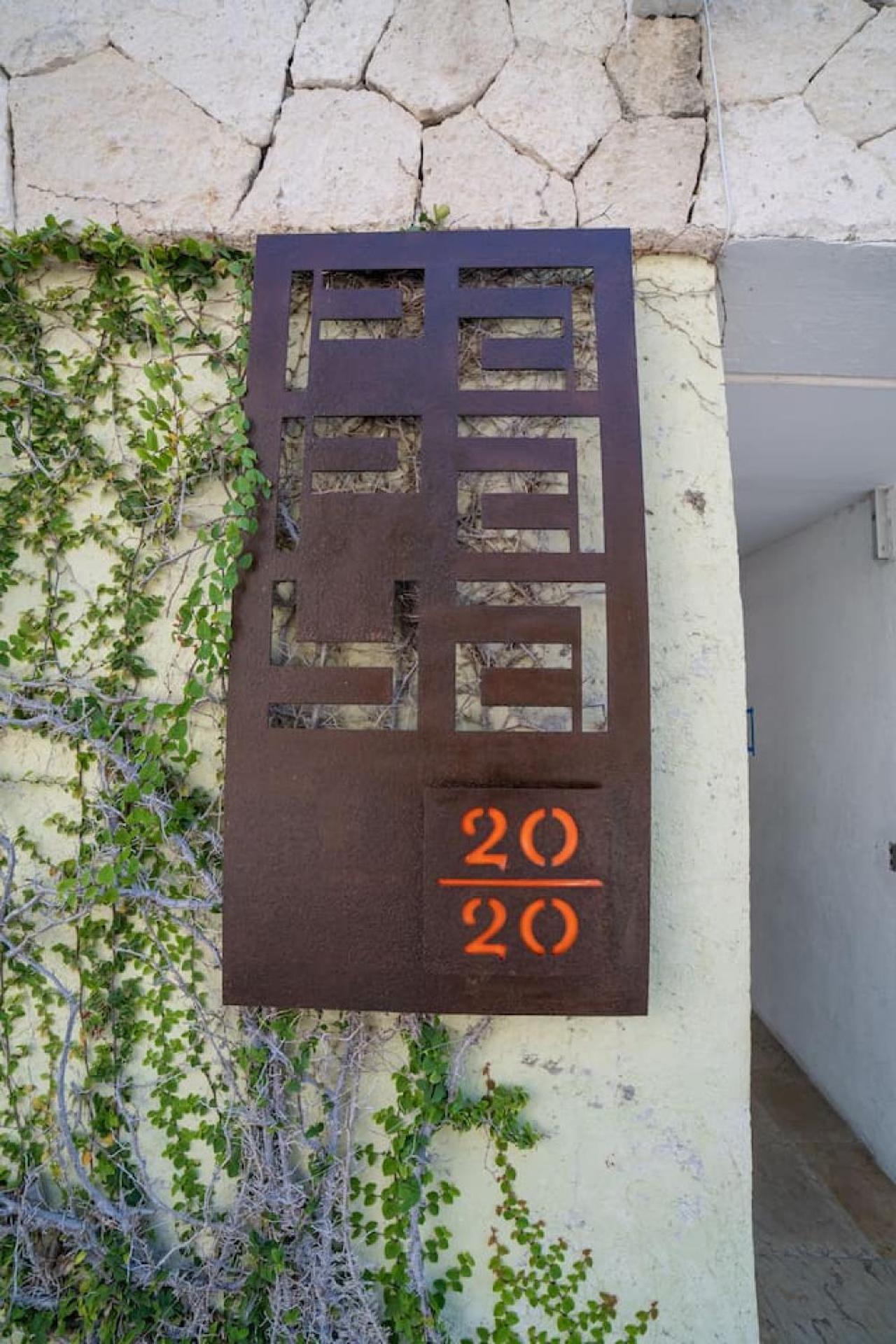 Papaya 20 Super Ph 2 Bedroom With Private Rooftop - Jacuzzi *