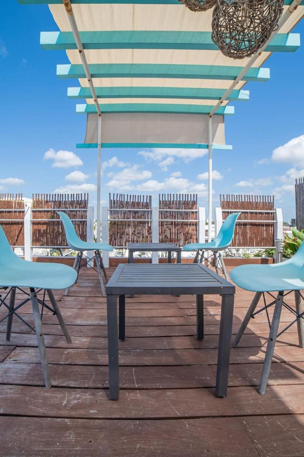 Papaya 20 Super Ph 2 Bedroom With Private Rooftop - Jacuzzi *