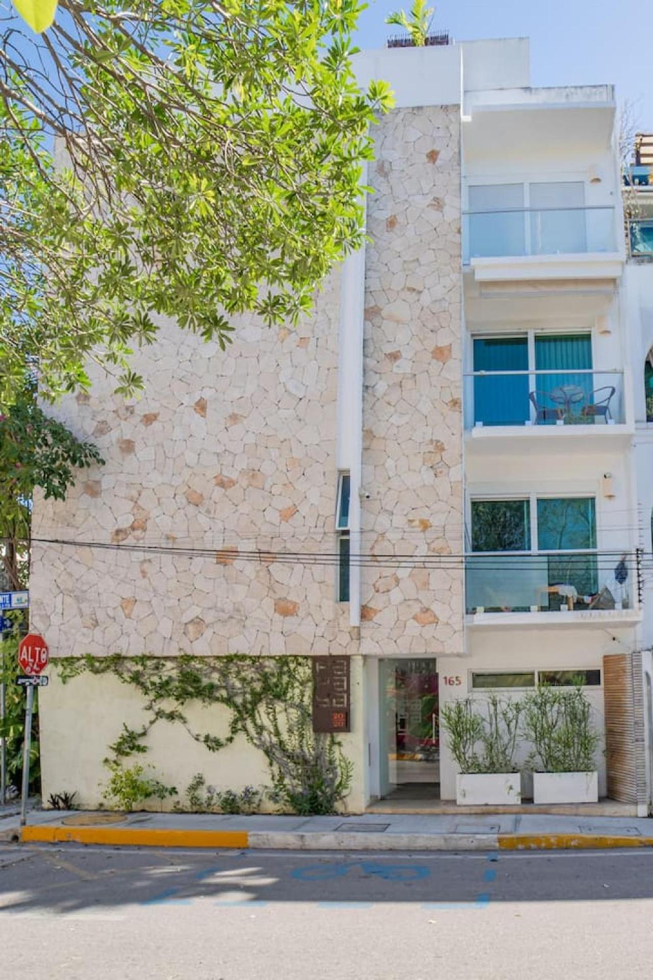 Papaya 20 Super Ph 2 Bedroom With Private Rooftop - Jacuzzi