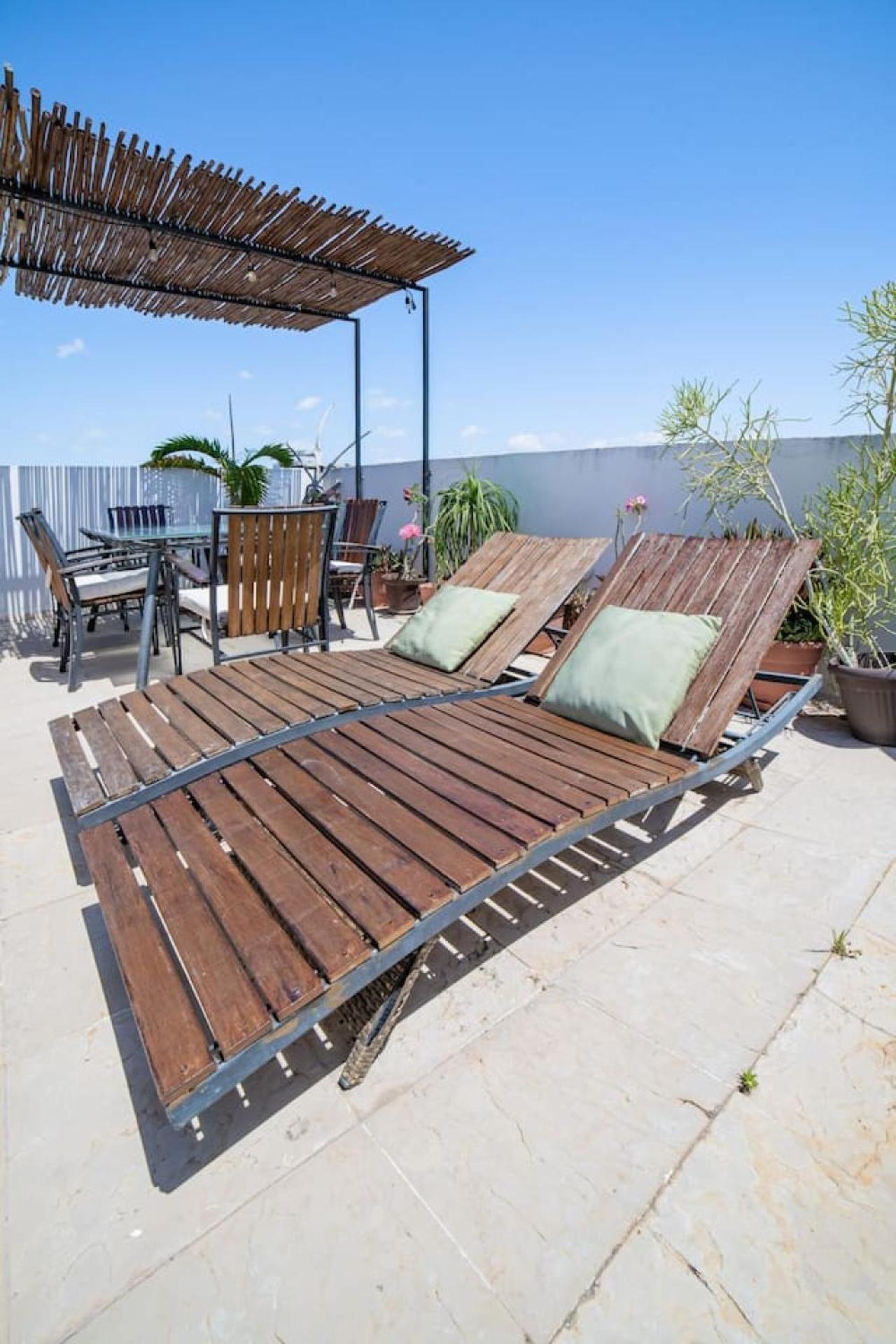 Apartment Papaya 20 Super Ph 2 Bedroom With Private Rooftop - Jacuzzi
